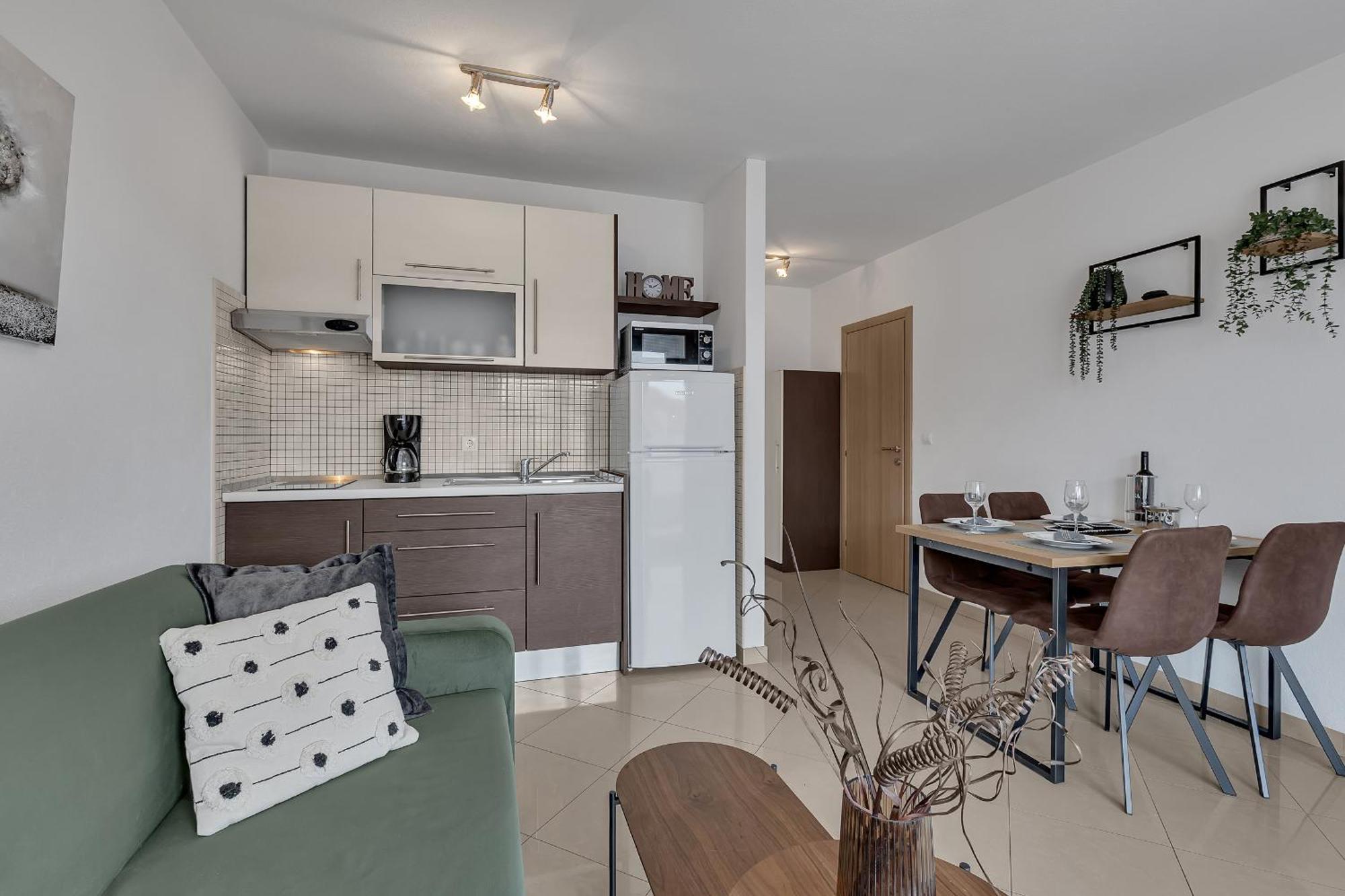 Marinero Apartment Макарска Екстериор снимка